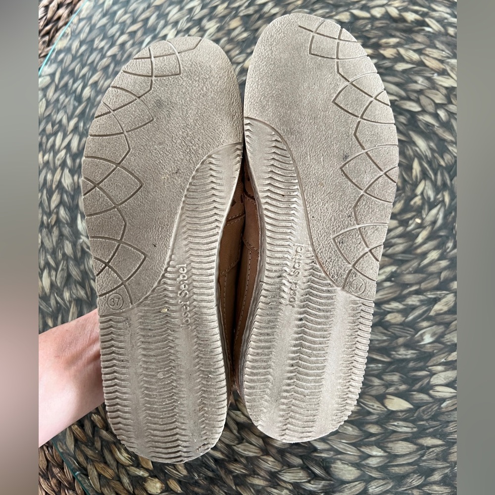 Josef Seibel Tan Perforated Slip-On Loafers size 37 (6.5 to 7 us) - Picture 9 of 10